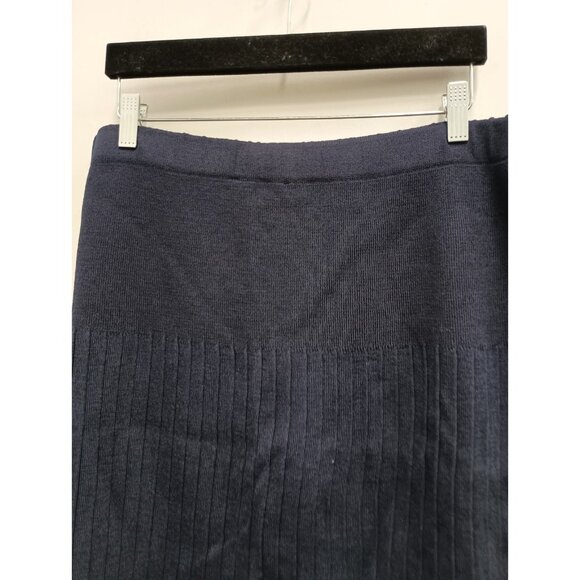 St. John Basics Womens Pencil Skirt Size 12 Navy Santana Knit Old Money Timeless - Picture 4 of 6